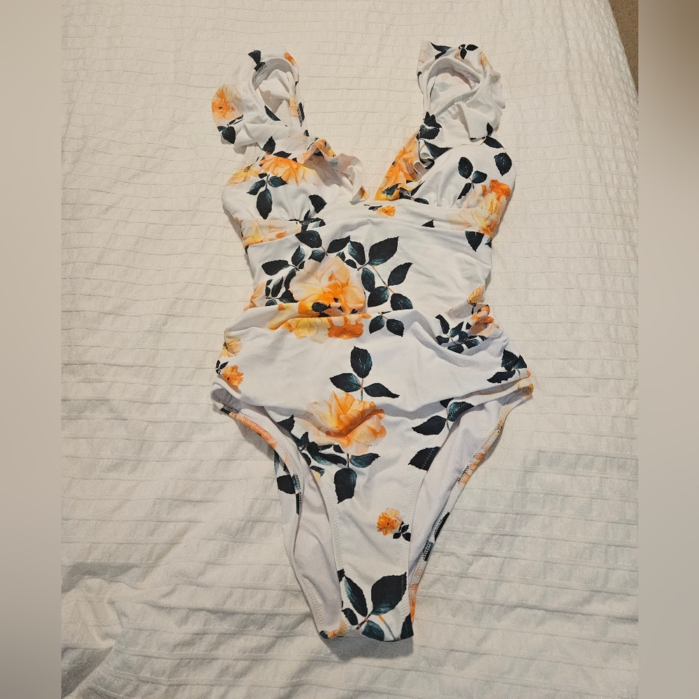 Floral Rufflr One Piece Swimsuit - White and Orange Cupshe Size L